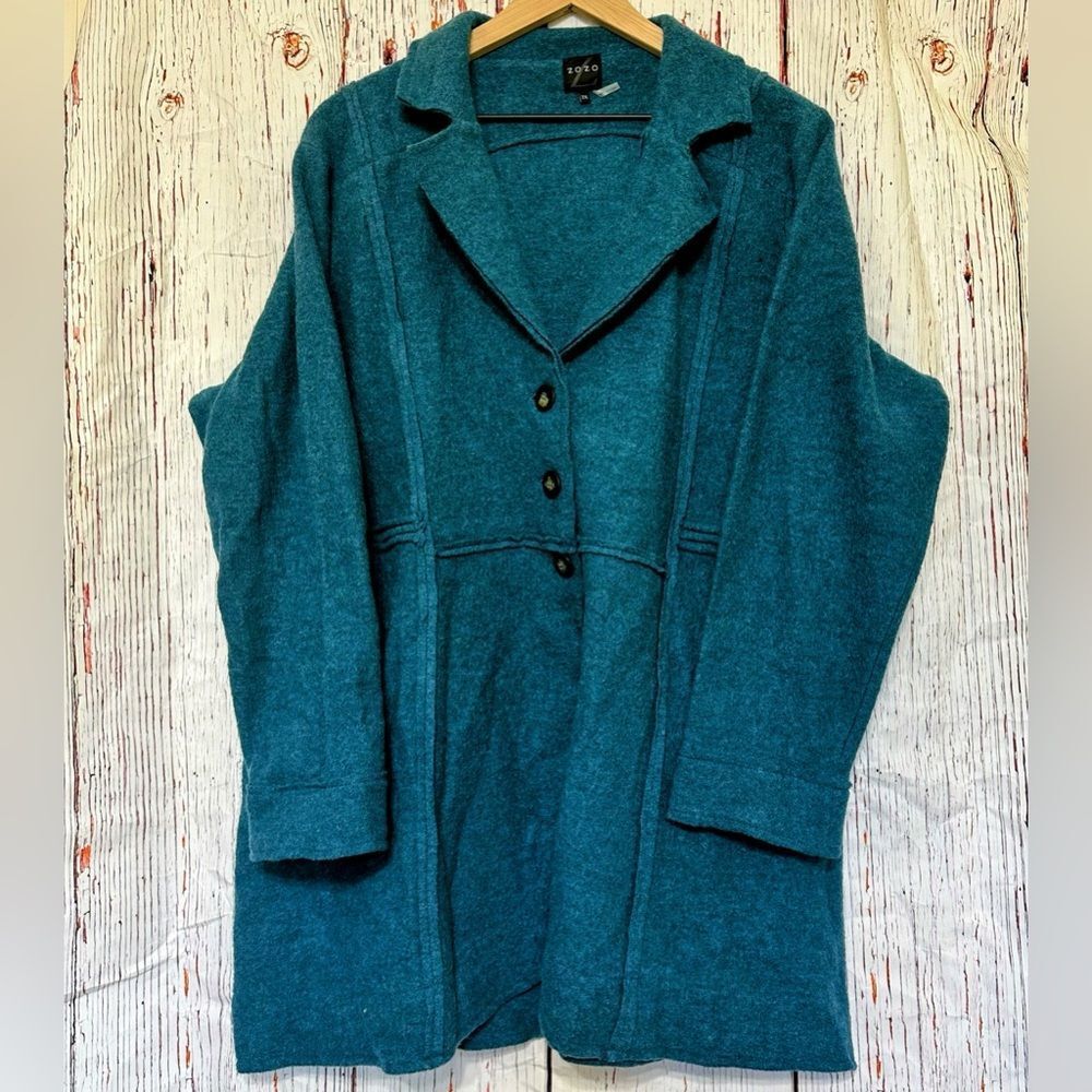 Stylish Wool Teal Button-Up Cardigan Peacoat